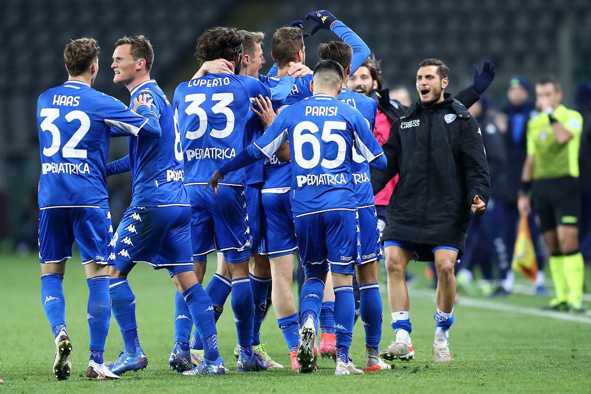 发了对足球 发了对足球